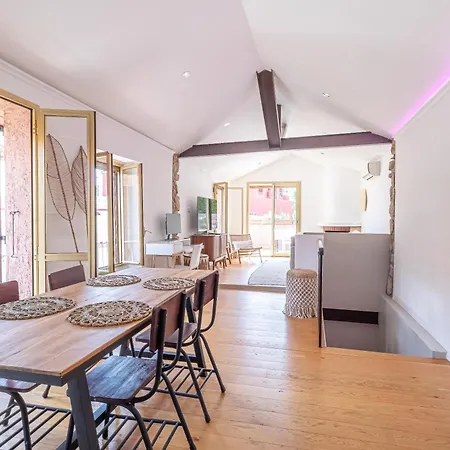 Renovated House In The Center Of Semesterbostad