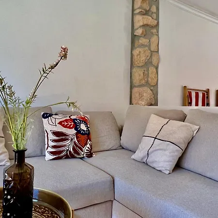 Hébergement de vacances Renovated House In The Center Of Beausoleil