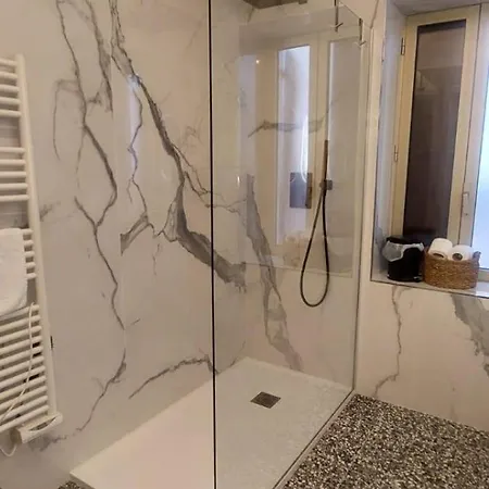 Semesterbostad Renovated House In The Center Of